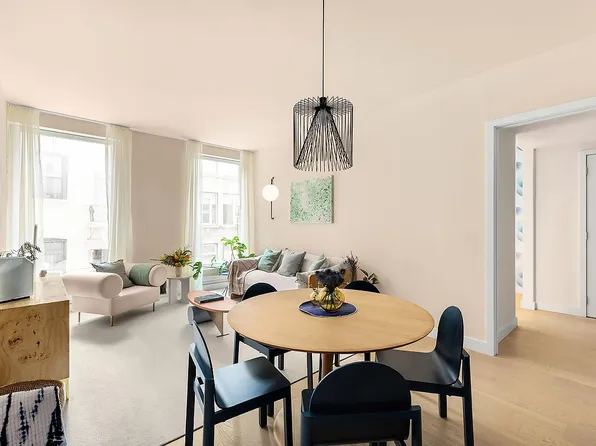 215 W 28th St APT 7C, New York, NY 10001