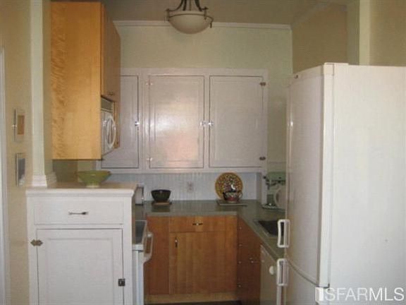 2nd image of 150 Page St APT 26