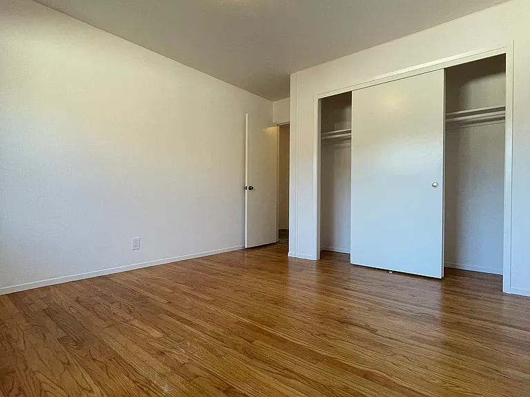 986 Haven Ave — Photo 6