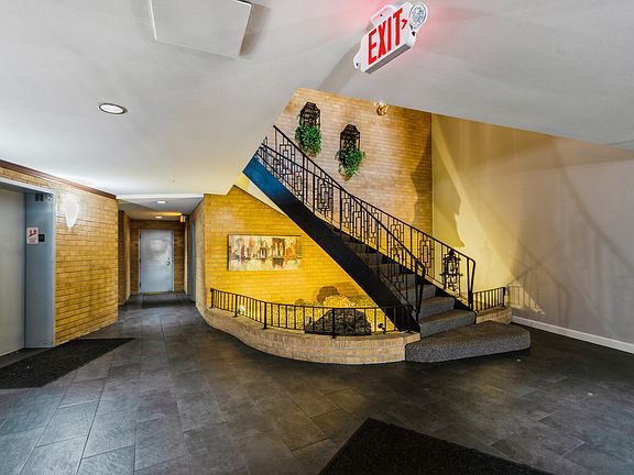 2nd image of 900 W Sunset Dr APT 416