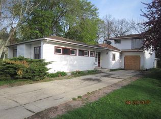 1100 Walker St, Janesville, WI 53545