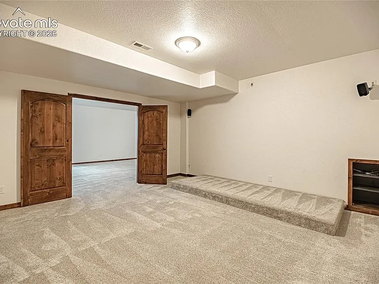 11824 Black Hills Dr — Photo 10