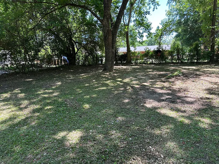 4909 Walnut Dr — Photo 32