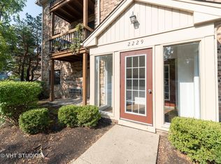 2229 Nichols Rd APT A, Arlington Heights, IL 60004