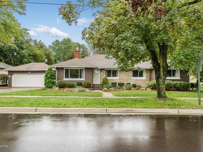 210 E Main St, Rockford, MI, 49341