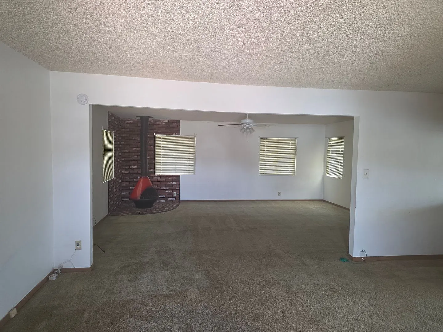 Spacious Allied Gardens Home with Expansive Living Space — Photo 4