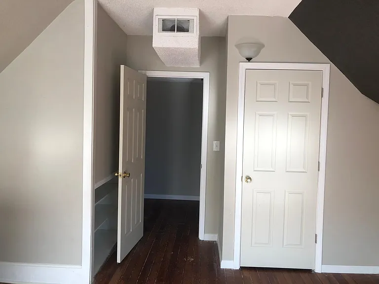 4051 Warwick Blvd #104 — Photo 9