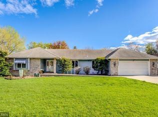 3043 Innsbruck Dr, New Brighton, MN 55112