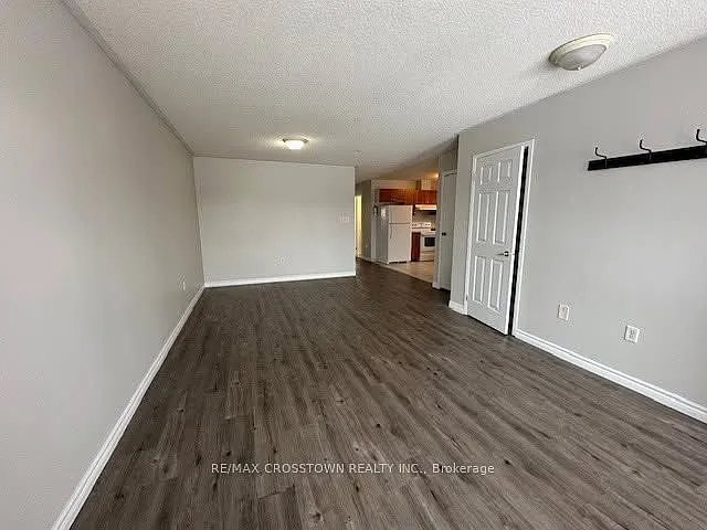 22 Larkin Dr — Photo 2