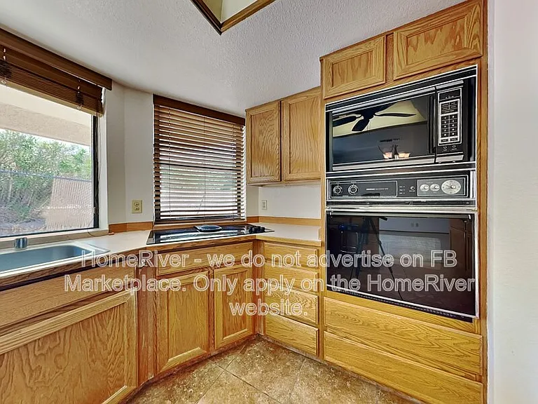 4024 Cherry Tree Way — Photo 19