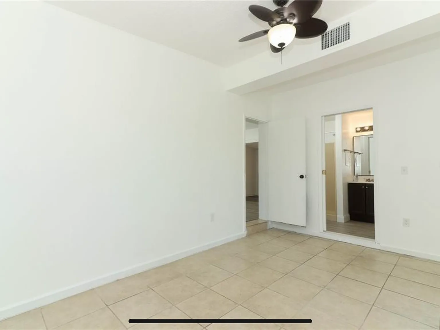 4 bed, 1459 sqft, $2,350 — Photo 2