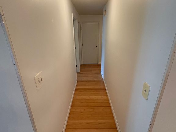 3rd image of 2 Strawberry Bank Rd APT 22