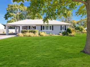 45 Ponquogue Ave, Hampton Bays, NY 11946