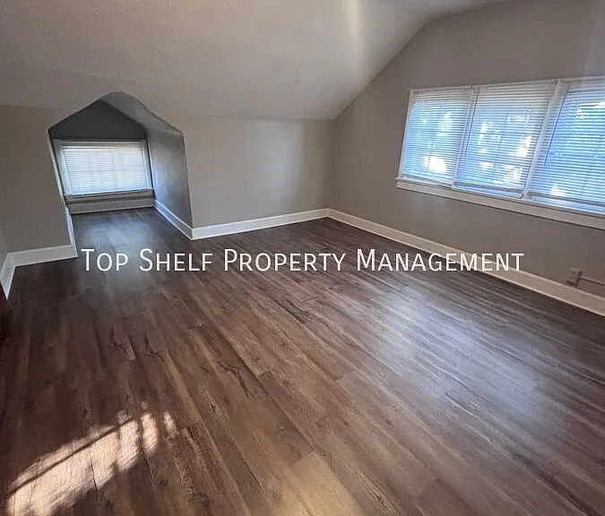 4216 Ingersoll Ave #6 — Photo 9