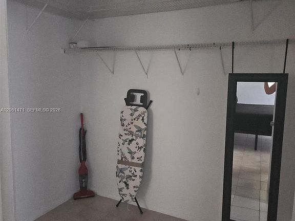 5th image of 615 NE 4th St #1