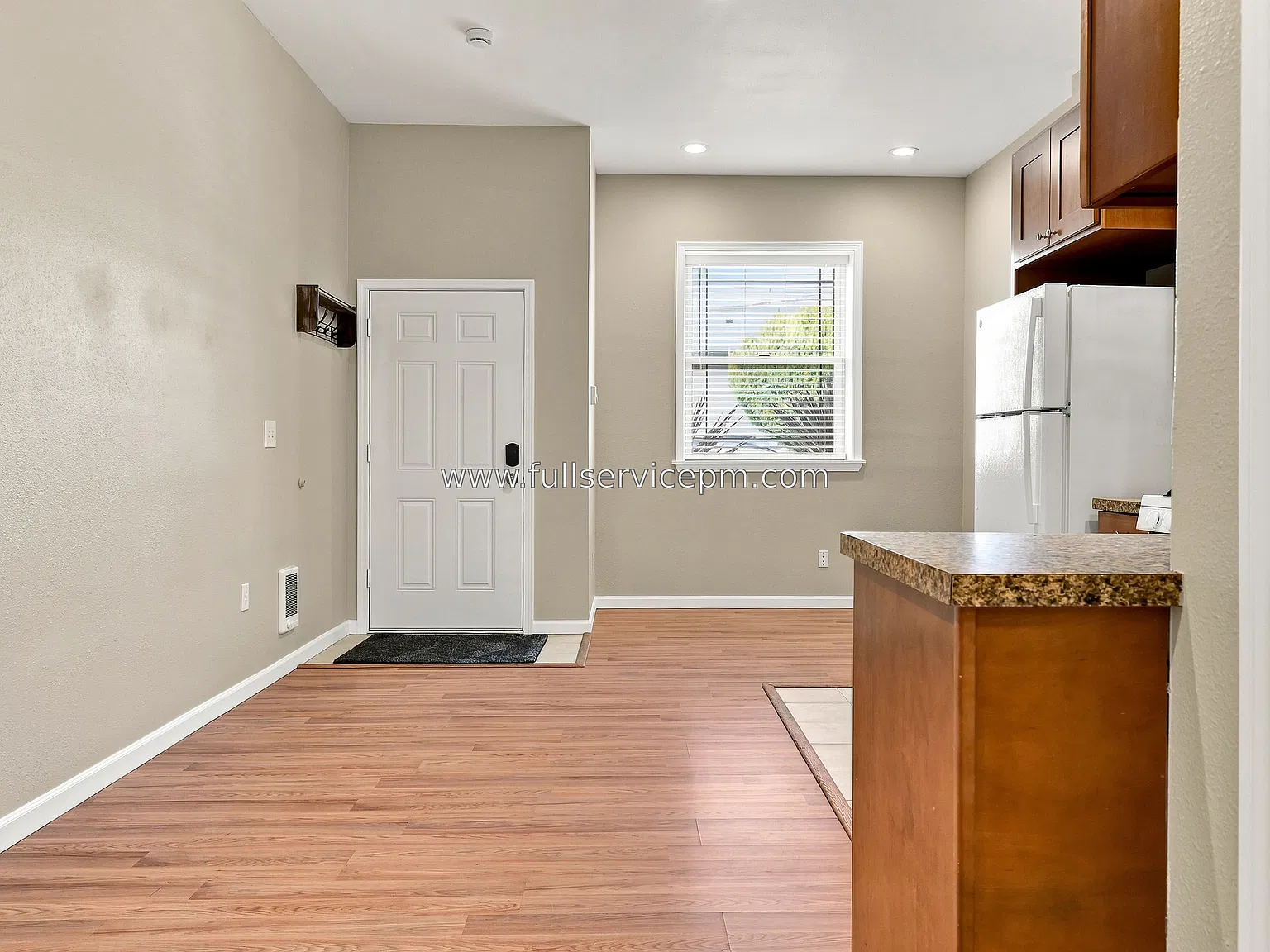1 bed, 650 sqft, $1,750 — Photo 3