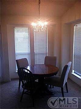 3rd image of 801 Red Oak Dr