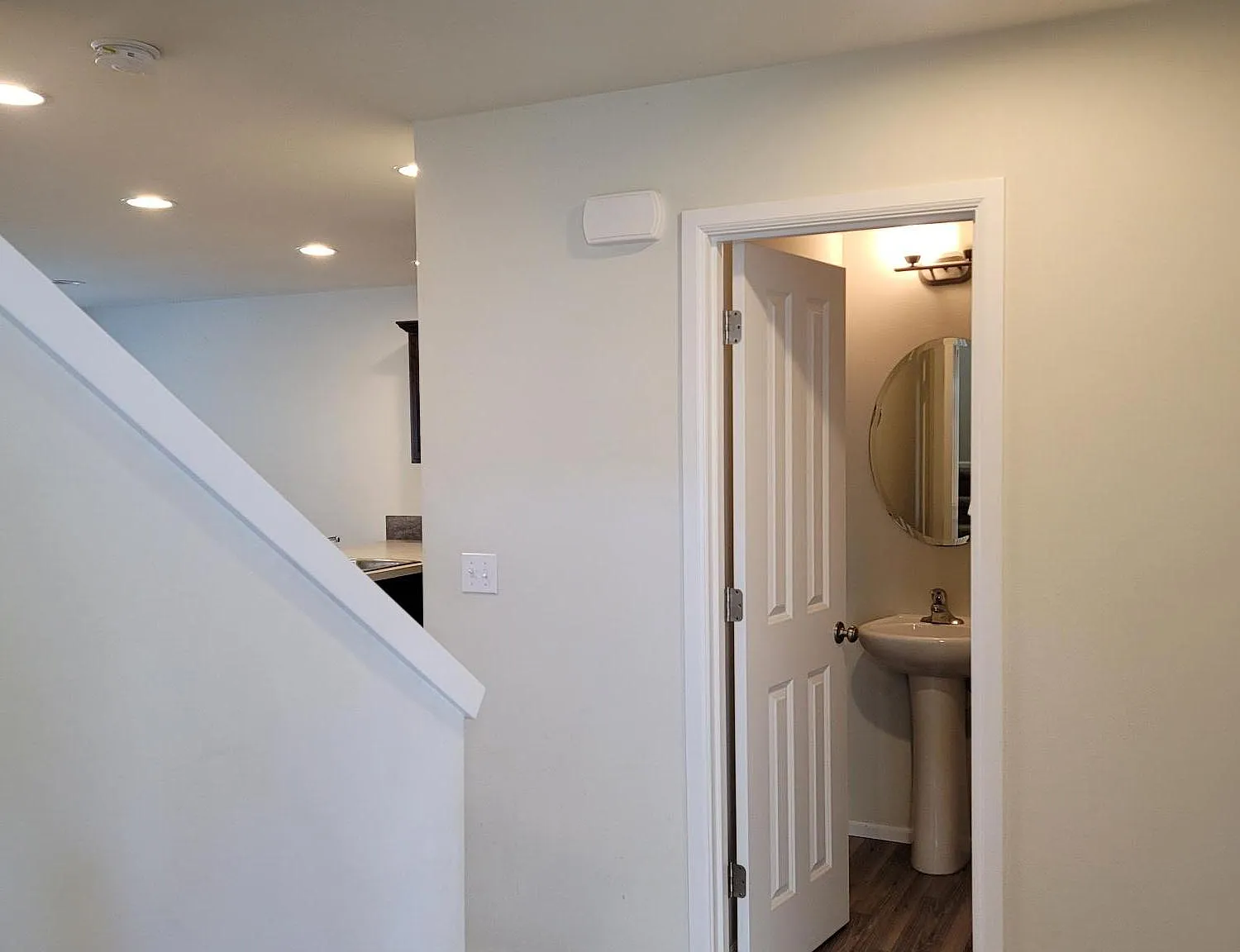 3 bed, 2.5 bath, 1561 sqft, $2,850 — Photo 3