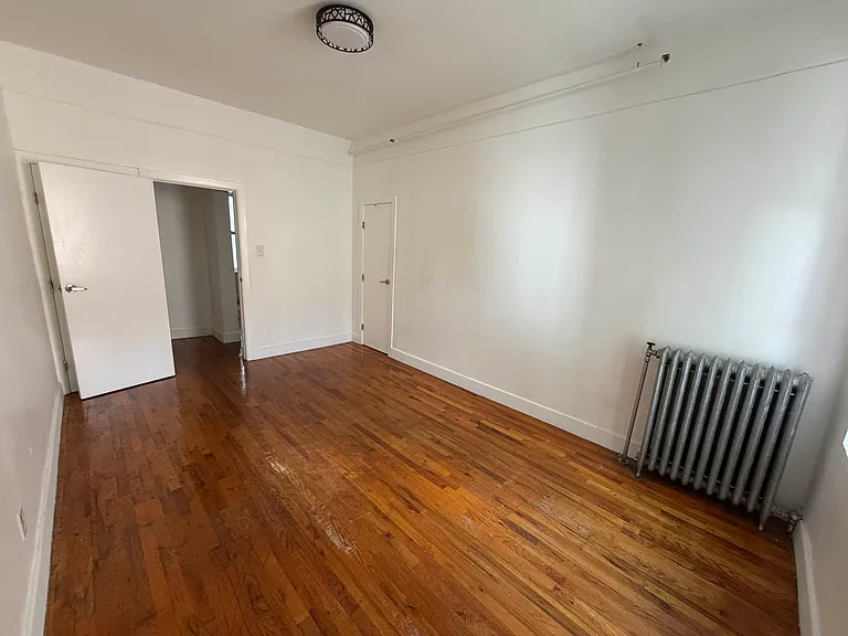 490 Ocean Pkwy #4 — Photo 6