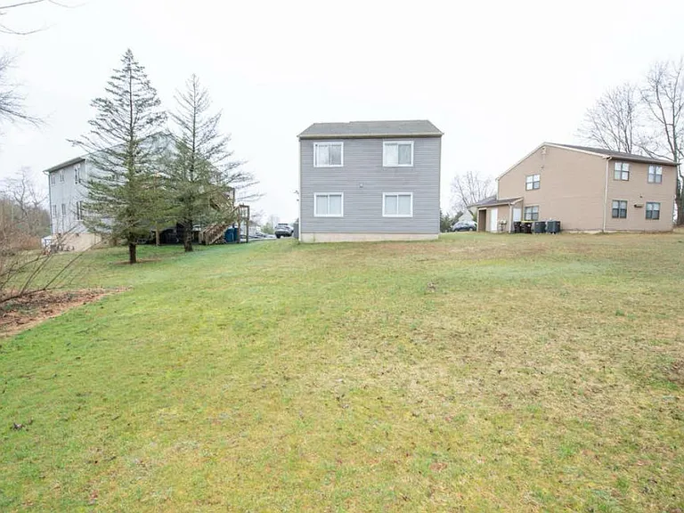 182 Michele Way — Photo 16