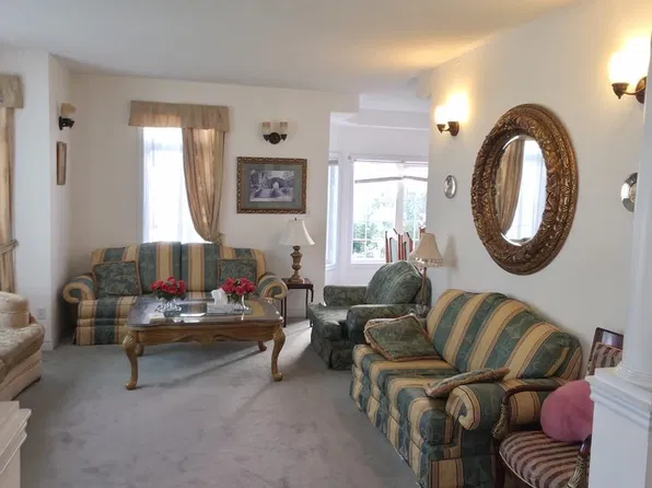 143 Huntingfield St, Vaughan, ON L4K 5S5