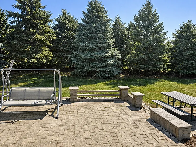 2324 Myrtle Valley Dr — Photo 12