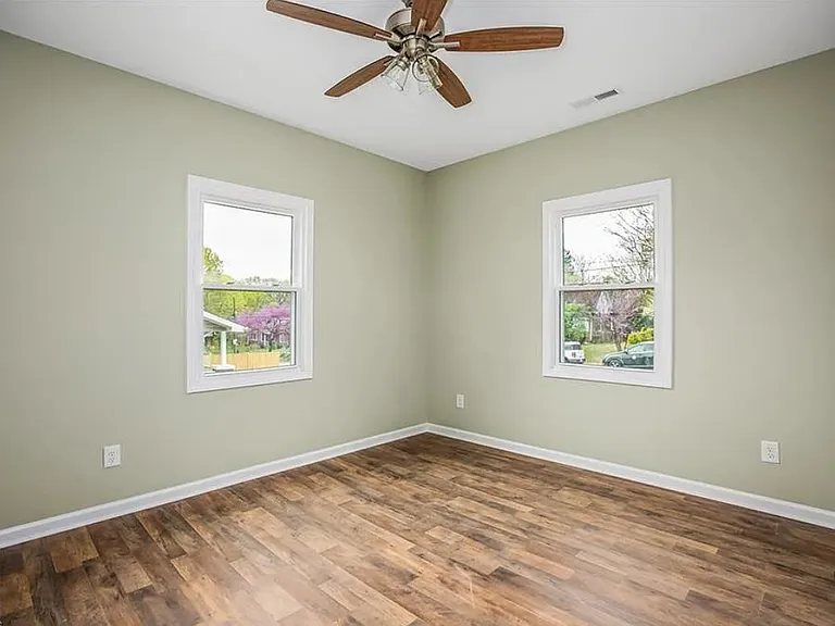 2335 NW Greenway Ave — Photo 13