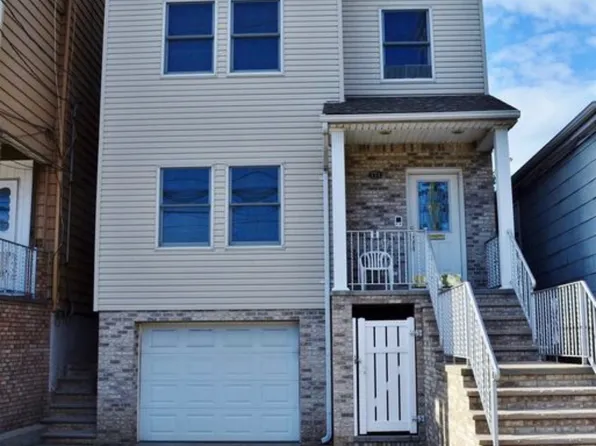 771 Avenue E Floor 2, Bayonne, NJ 07002
