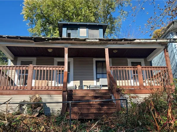 126 Rose Hill Pike, Bellaire, OH 43906
