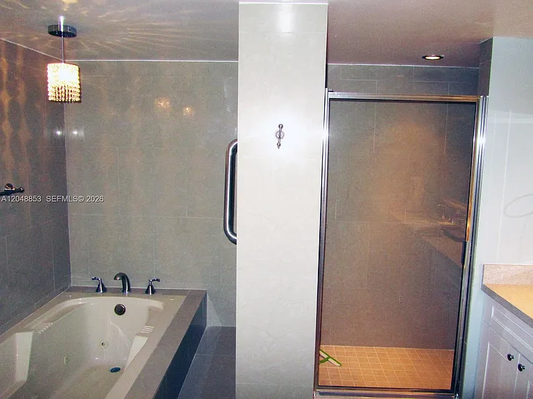 1833 S Ocean Dr #911 — Photo 8