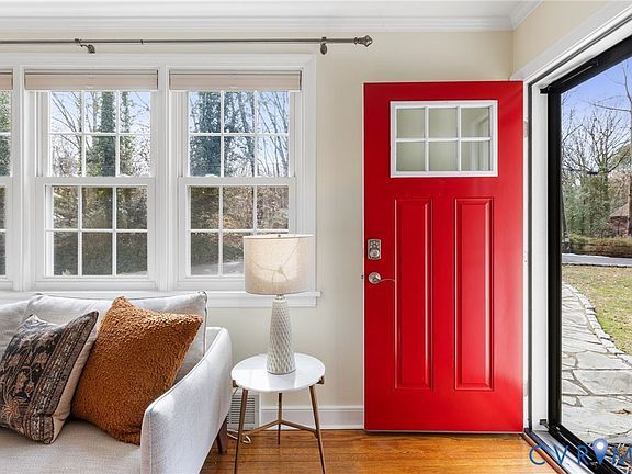 4th image of 8678 Fieldcrest Rd