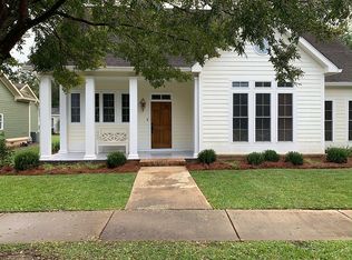 102 Mitchell Place Dr, Thomasville, GA 31792