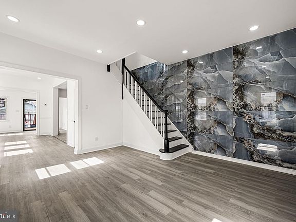 3rd image of 80 Kenny Ave