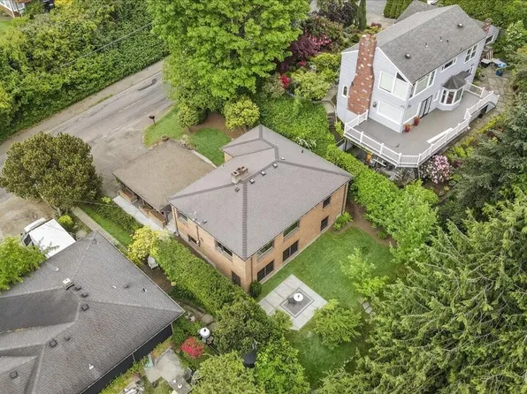 9237 24th Avenue NW, Seattle, WA 98117