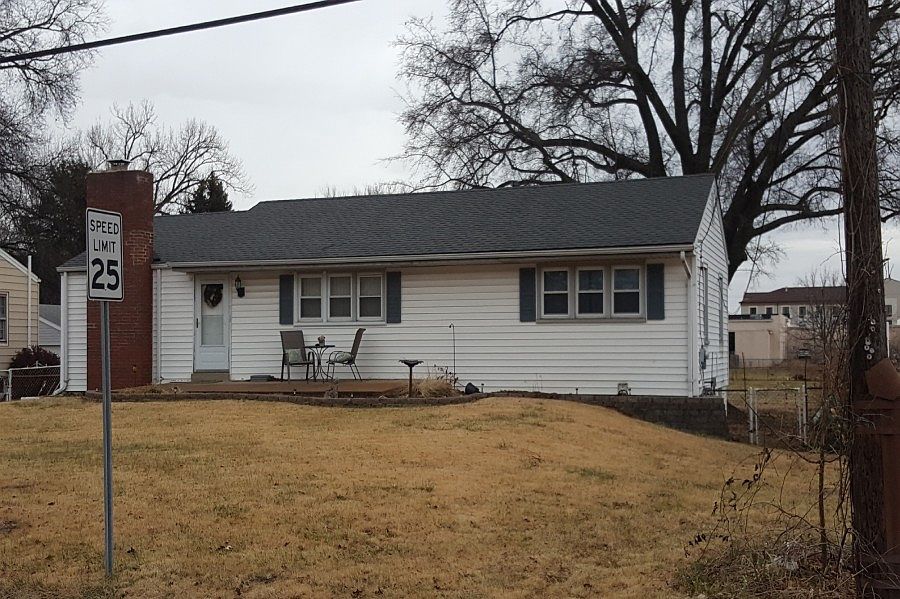 2nd image of 314 Elmgrove Ave