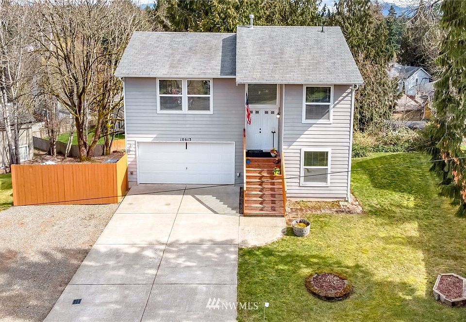 1st image of 10613 203rd Ave E