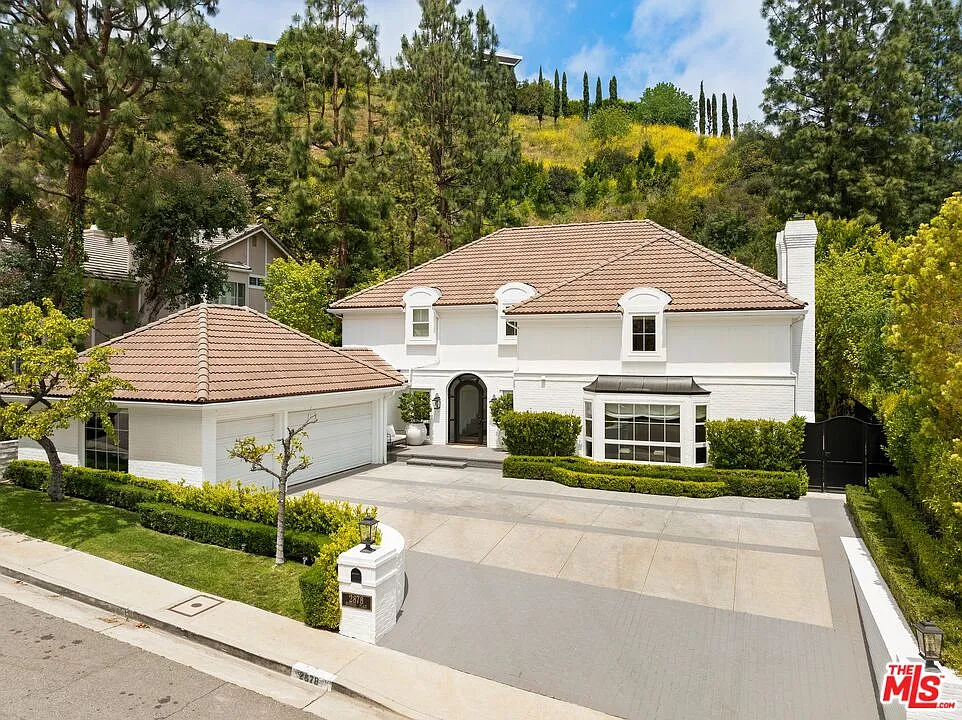 5 bed, 6.0 bath, 4266 sqft, $29,999 — Photo 1