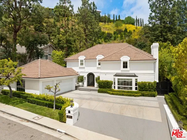 2878 Royston Pl, Beverly Hills, CA 90210