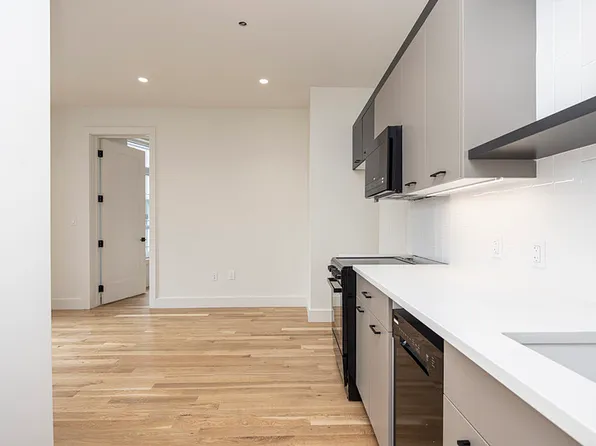 899 Fulton Street image 1 of 41