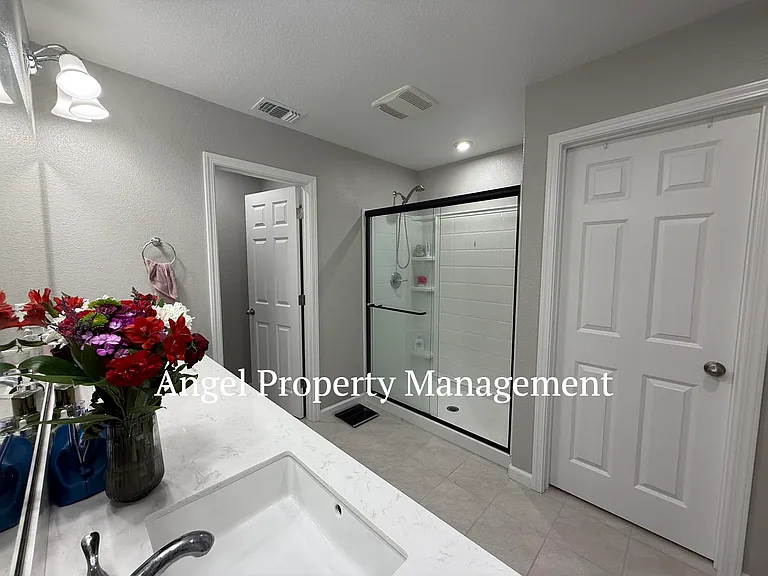 433 Fuchsia Ct — Photo 16
