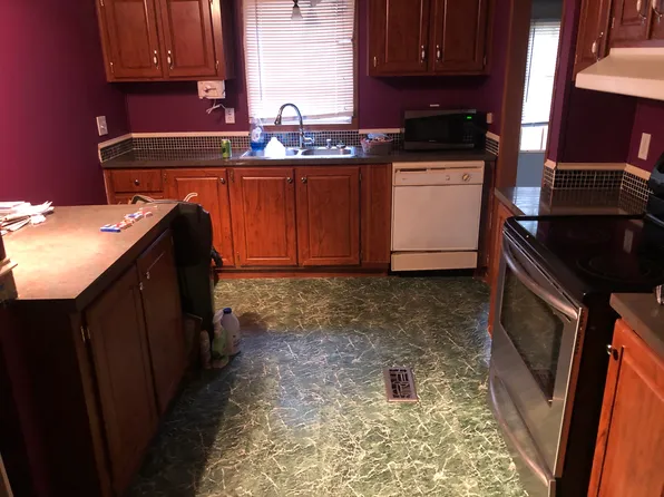 39 Upper Moffitt Rd, Asheville, NC 28805