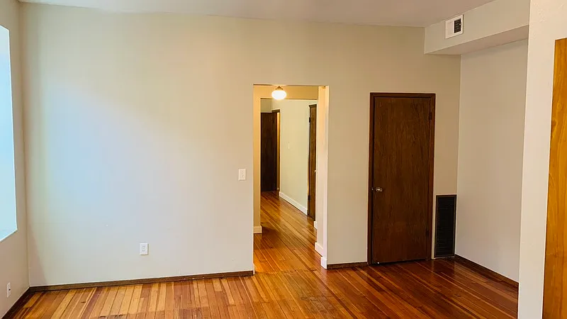 1 bed, 1.0 bath, $895 — Photo 4