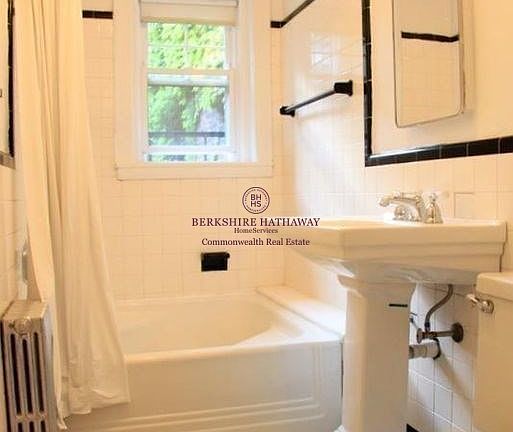 4th image of 39A Lee St APT 22