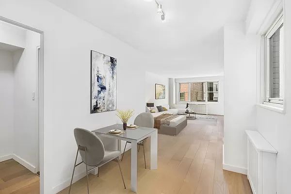 1st image of 400 E 77th St APT 4H