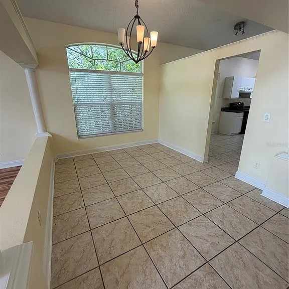 362 Lexingdale Dr — Photo 5