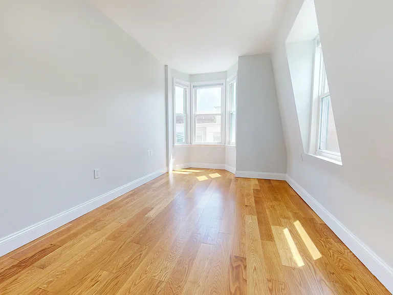 12 Creighton St #3 — Photo 14