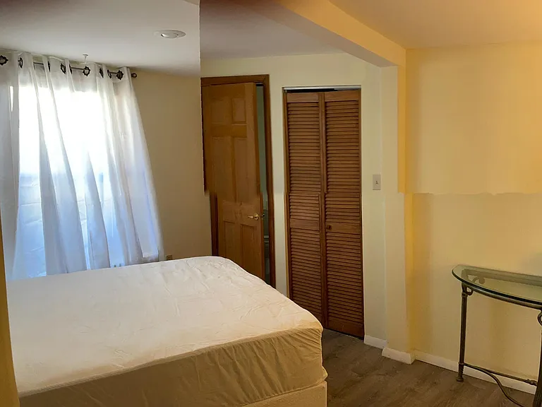 28 Byrnes St #1 — Photo 6