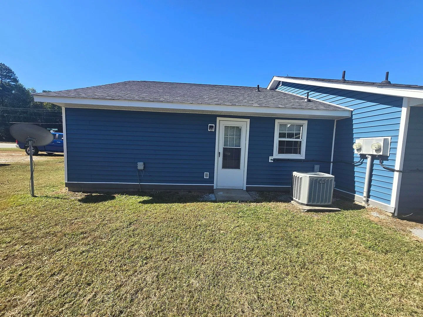 2 Bedroom Duplex In Prince George - Must View Before You Can Apply — Photo 2