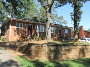 1916 Swanson Dr #B, Charlottesville, VA 22901