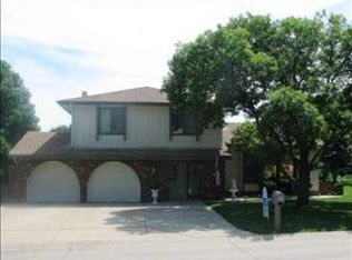 1635 N 150th Plz, Omaha, NE 68154